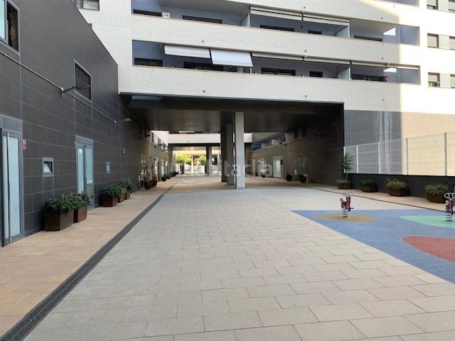 Foto 0a90a0b6-5f35-47e0-8c97-e47089bcce7e. Piso ¡piso, parking y trastero! en Gorg Badalona