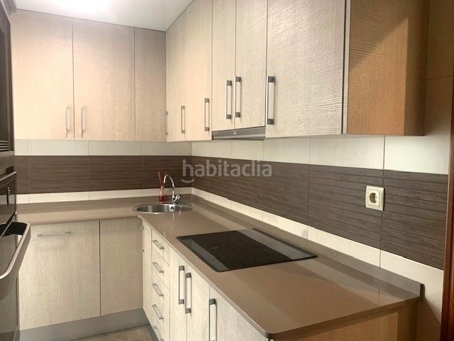 Foto aca40814-8a50-4ba3-b7d8-3945a842591f. Àtic amb calefacció a Bonavista Badalona