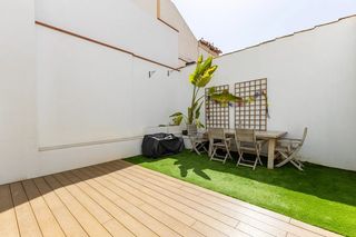 Casa adossada a Carrer de Sant Pere