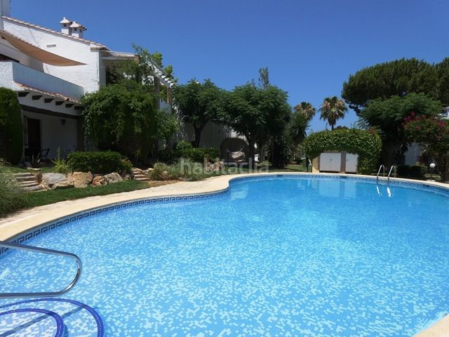 Foto 9bd21bd9-1ae1-4562-9576-312ea00a04a6. Casa adossada amb calefacció aparcament piscina a Dénia