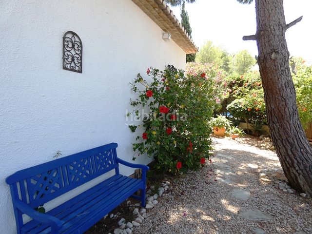 Foto e9d9eb3e-6125-443a-bbf9-a98e1fa516a9. Casa adossada amb calefacció aparcament piscina a Dénia