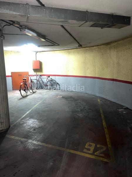 Foto b389237a-43cb-403d-a477-34a775a9386b. Car parking in Casco Antiguo Zamora