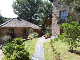 Geschäftsraum in Puebla de Sanabria. Molino en entorno paradisiaco
