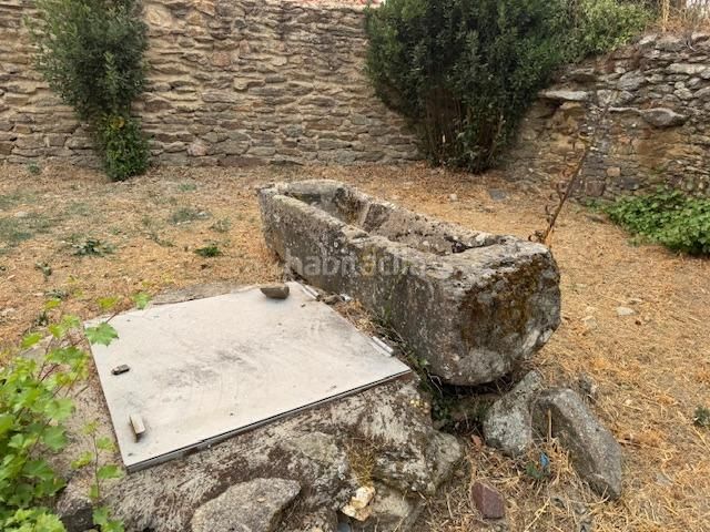 Foto dbadb373-f13a-4aec-b12d-39db56f4528b. Masia a Villardeciervos