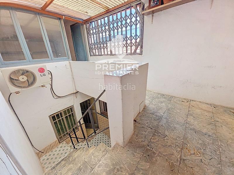 Foto 242d31b8-5f2d-4d1c-8113-edd547013484. Casa oportunidad. casa independiente con encanto y muchas posibilidades en Petrer