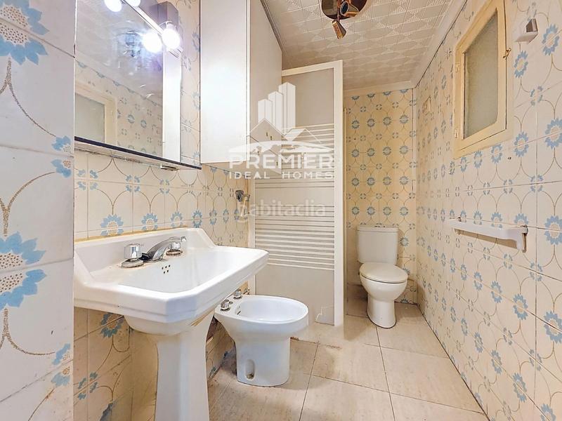 Foto cc5d858e-3c14-4fe5-aeab-9fe57a114dc8. Casa oportunidad. casa independiente con encanto y muchas posibilidades en Petrer