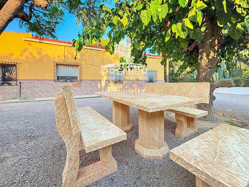 Foto 33a7edff-1729-4211-85c3-753a2a6c7491. Xalet amb calefacció aparcament piscina a Jubalcoi Elche / Elx