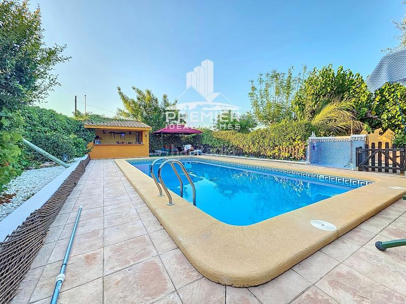 Foto ea2fa105-6328-4d7f-9e7b-8d4105a5657b. Xalet amb calefacció aparcament piscina a Jubalcoi Elche / Elx