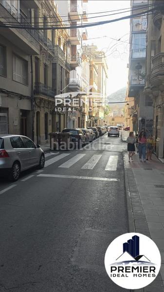 Foto e97208ba-80b2-4db5-8755-9e7794758fba. Parking coche garaje cerrado con trastero en pleno Centro en Elda