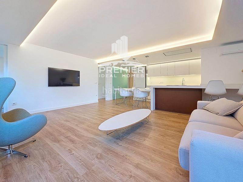 Foto a1c094b5-b5c8-4407-b50d-0d8f9017bacd. Location attique avec chauffage dans Plaza Castelar - Mercado Central Elda