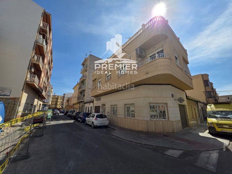 Foto 569ab92e-708d-4abf-a83a-c1f05645ff7a. Casa amb calefacció aparcament a Plaza de Toros-Avenida Chapí-Trinquete Elda