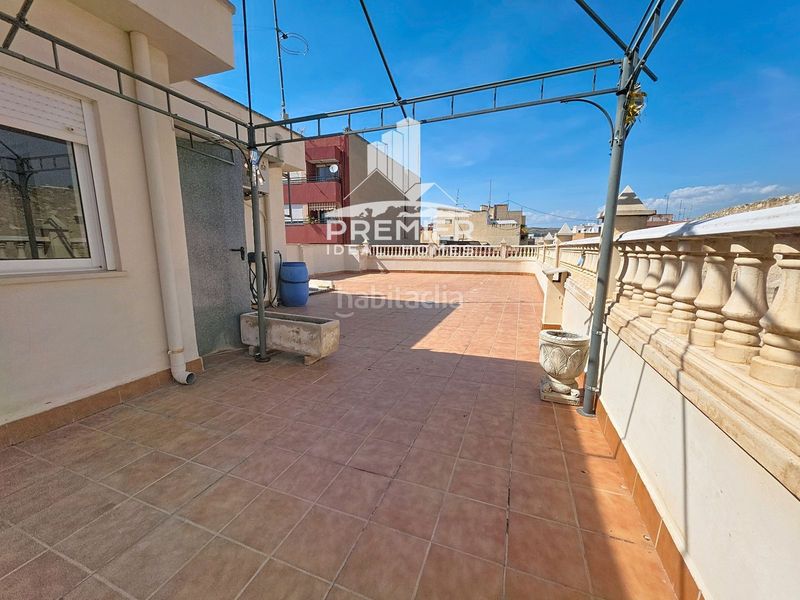 Foto 580c2049-716b-4460-a764-7b454266a810. Casa amb calefacció aparcament a Plaza de Toros-Avenida Chapí-Trinquete Elda