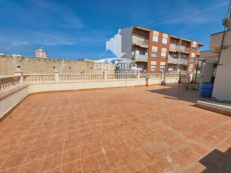 Foto 741df933-f2df-4208-b1b5-f4666269e2b8. Casa amb calefacció aparcament a Plaza de Toros-Avenida Chapí-Trinquete Elda