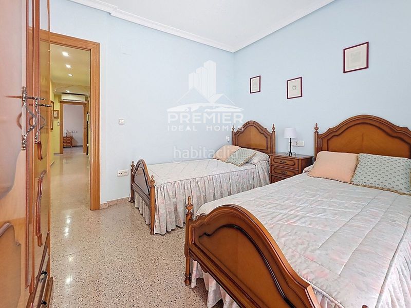 Foto 7b751270-6c0f-46ef-b980-40c0dd2e24fa. Casa amb calefacció aparcament a Plaza de Toros-Avenida Chapí-Trinquete Elda