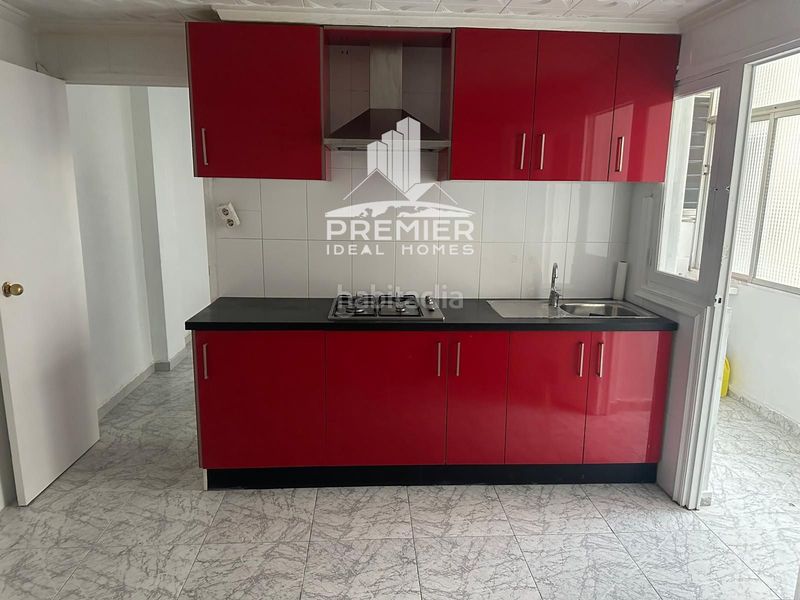 Foto 9df6a227-055a-41dd-b5dc-e6ab69c2a871. Rent flat in Las Trescientas-San Francisco-Ciudad Vergel Elda