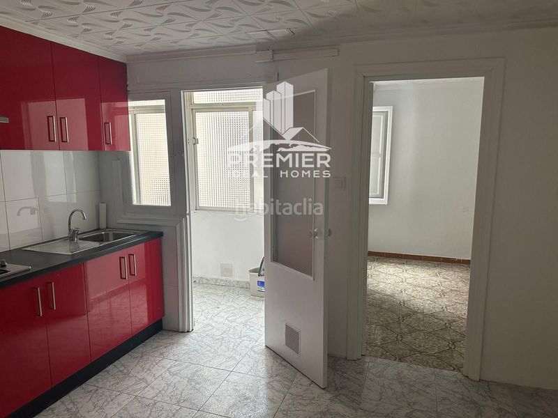 Foto f68ab65e-5cd2-48dd-93b5-73ffaf3e8c26. Rent flat in Las Trescientas-San Francisco-Ciudad Vergel Elda