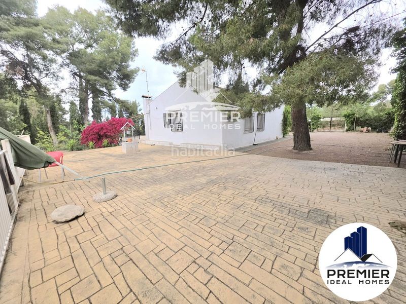 Foto e3c72877-a370-4d75-8b86-ac702fc3fe53. Chalet con piscina in Campo Alto-Club de Campo Elda