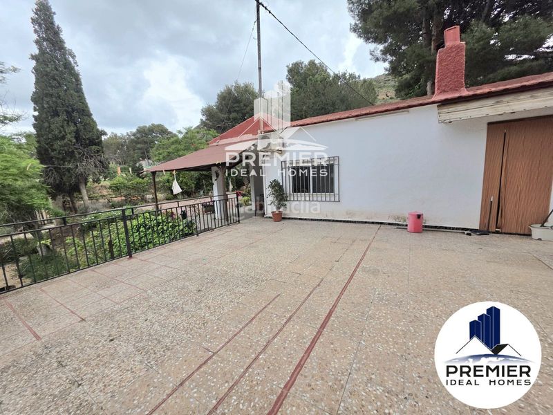 Foto e8aa8a8b-e949-440e-a6ad-0dab19d8e527. Chalet con piscina in Campo Alto-Club de Campo Elda
