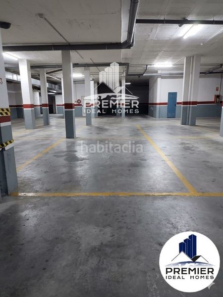 Foto ec7cb642-fe35-4ad6-886a-d06e94251370. Flat with heating parking in Petrer