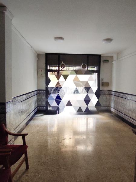 Foto fcab9fc4-111a-462d-a3d3-3409b93aa750. Local comercial a Ciudad Jardín - Zoco Córdoba