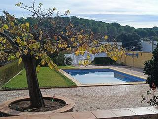 Chalet en Santa Maria de Trassierra. Chalet en pueblo trassierra