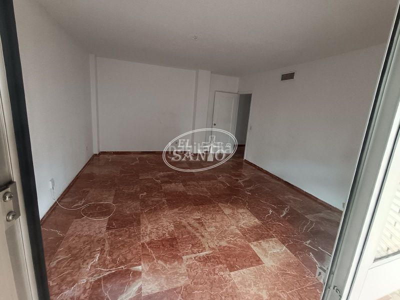 Foto d9aa2823-7633-4bd6-ab8c-1e0da07f81f2. Pis amb aparcament piscina a Ciudad Jardín - Zoco Córdoba