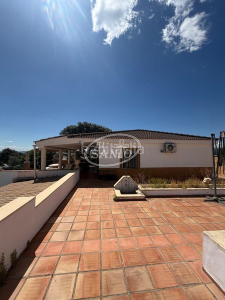 Foto d59d44d0-4055-4599-ba78-ce77bd6c054d. Xalet amb aparcament piscina a Alcolea Córdoba