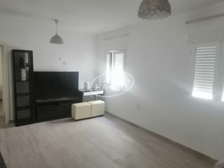 Appartement  N/a. Coqueto piso entre colon y santa marina.