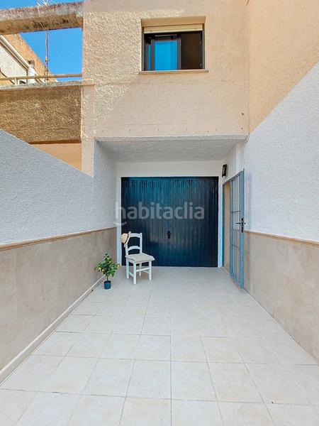 Foto 4e3e07cf-8fac-4ec2-8c32-375f222c6055. Casa adosada en Poblets (els)