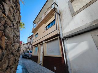 Maison à Rúa costiña da igrexa 5. Casa para rehabilitar en pleno casco histórico, rianxo