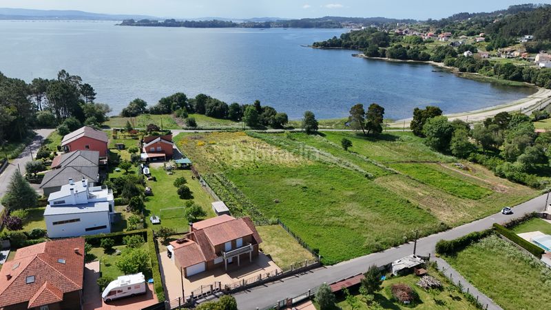 Foto 84d97843-78d8-4228-84bc-f66b88880923. Terreny residencial a Boiro