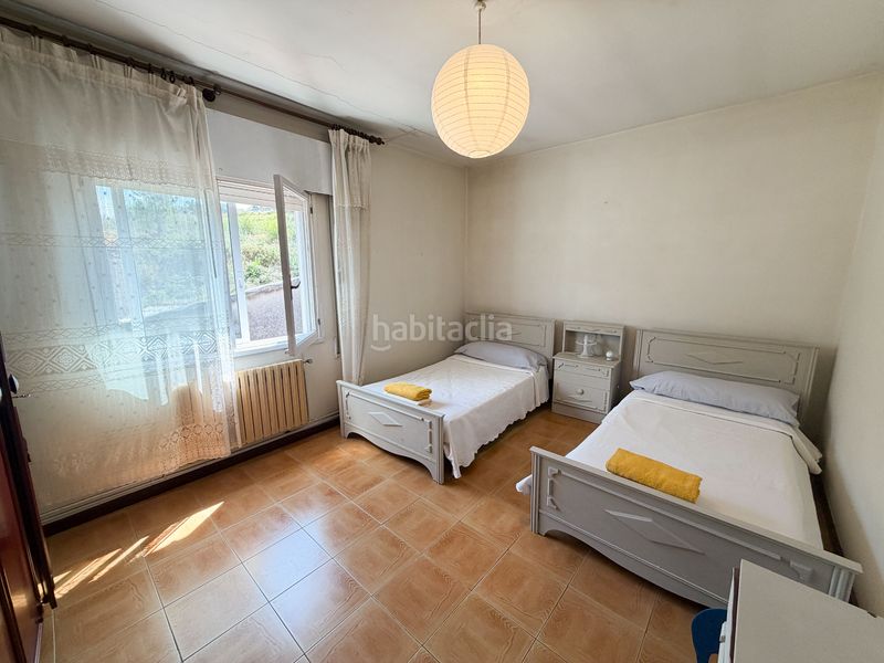 Foto 266c5afe-70e7-47e1-a301-fa8f1e5d9dc1. Casa a lugar té 125 a Rianxo