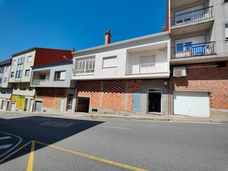 Maison à Rúa nova apertura 21. Casa sin estrenar en centro rianxo