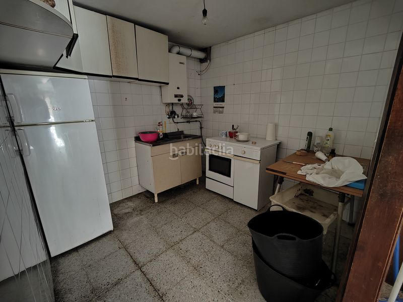 Foto c30bd070-3789-4970-bdbe-0bf5a4e7c122. Maison jumelée dans rúa de abaixo 16 dans Rianxo