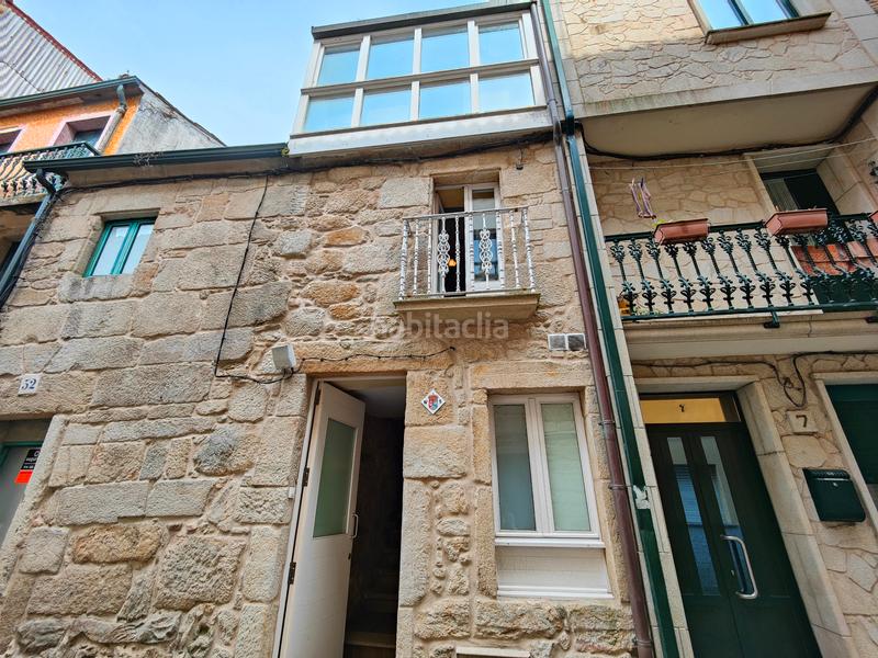 Foto fed9e201-31e3-48c6-9e3c-59335141d874. Casa pareada en rúa de arriba 5 casa en venta en calle de arriba al lado ayuntamiento en Rianxo