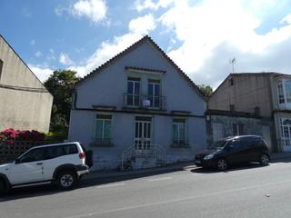 Maison à Rúa rosalía de castro 13. Casa y solar urbano en centro de rianxo.