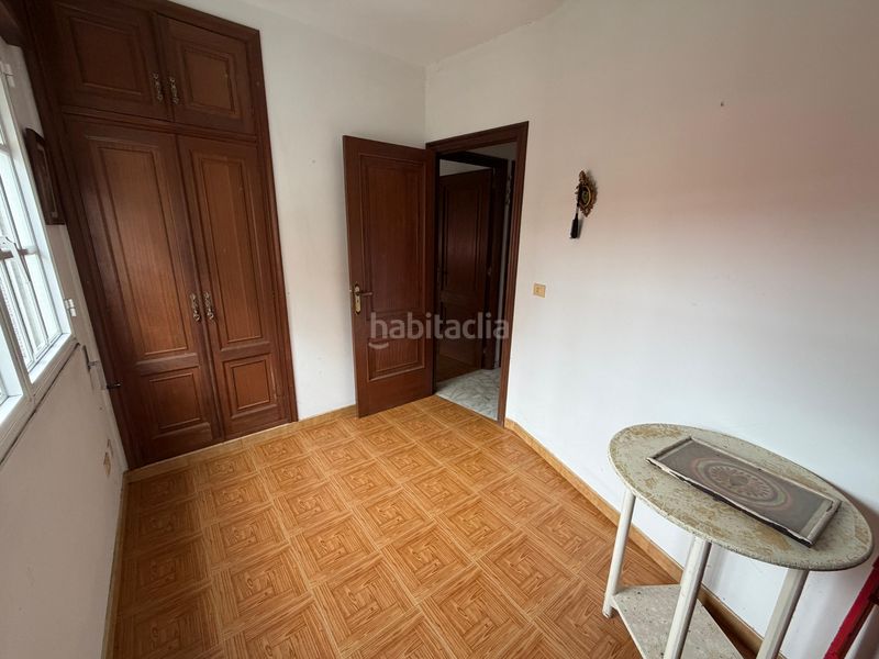 Foto a0a9f467-ab16-41e0-a183-cbb879ca102c. Casa a rua carretera de tanxil 3 a Rianxo