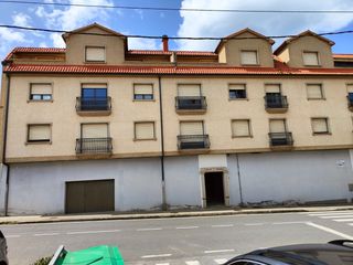 Local Comercial a Dp-3301 40. Amplio bajo en venta en calle fincheira, rianxo