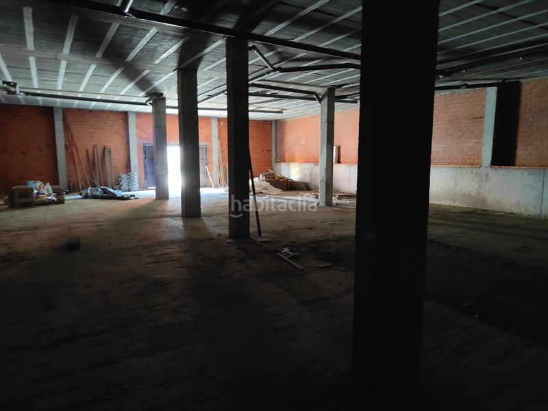 Foto fe4ffad7-3526-4f8a-be8a-3d9dd57d4b1e. Local comercial a dp-3301 40 a Rianxo