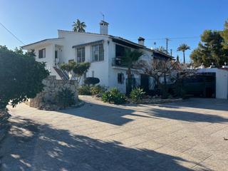 Semi detached house in Escandinavia-Cautivador