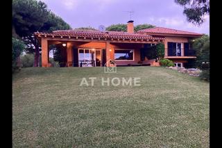 Casa a El Bals - Can Calella. Casa con maravillosas vistas al mar en un enclave nico