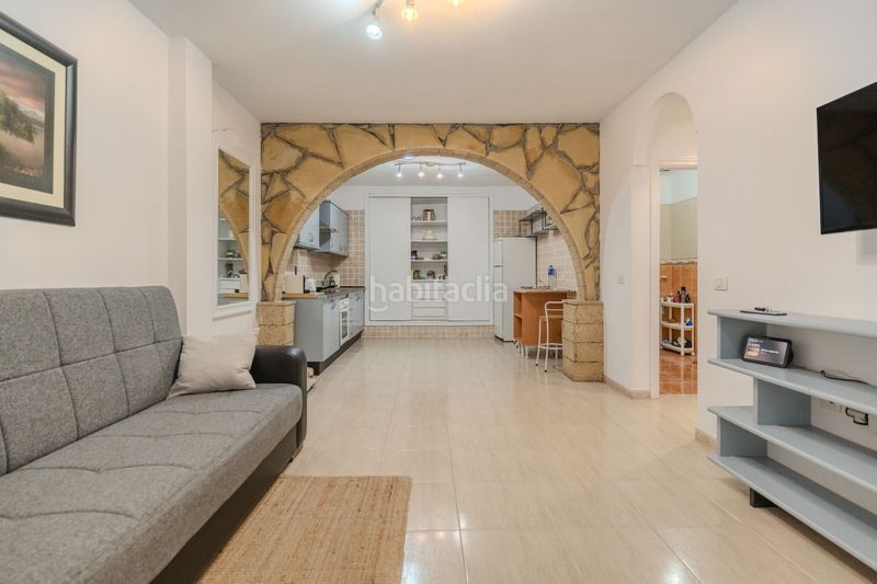 Foto b32bb87d-849f-4e44-88b9-29b2d96b95ce. Apartament amb calefacció a Valle San Lorenzo Arona