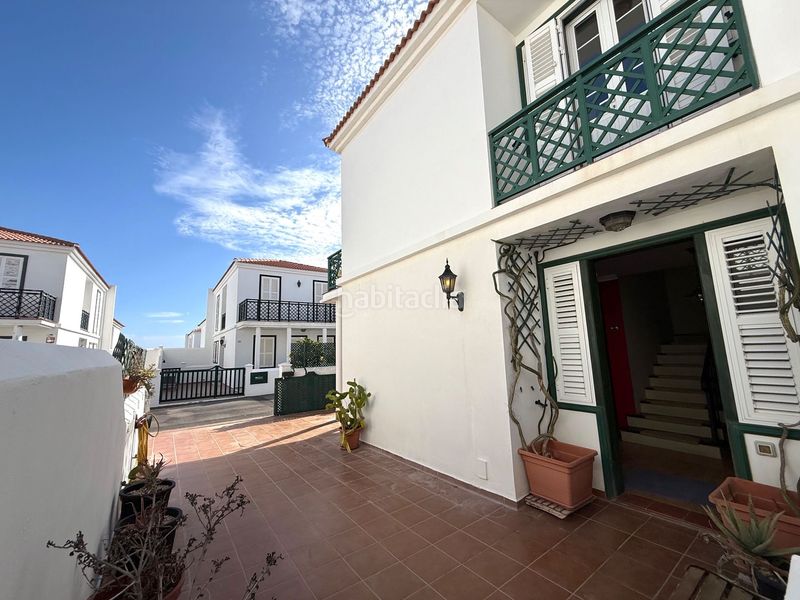 Foto 4038222e-bd3b-4a8d-9c1e-7c6f5fcd2bb3. Casa amb calefacció aparcament a Arico