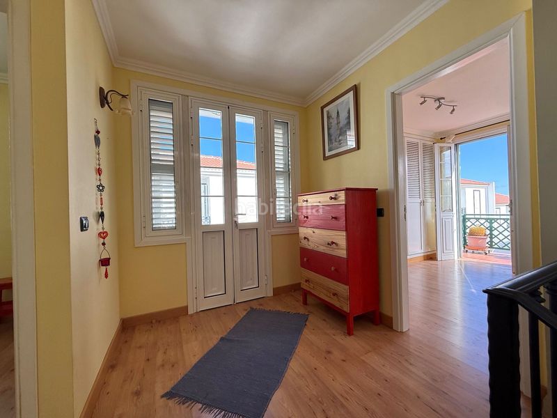 Foto 5920f61a-159a-4b76-a0fa-5d5df7ea95fc. Casa amb calefacció aparcament a Arico