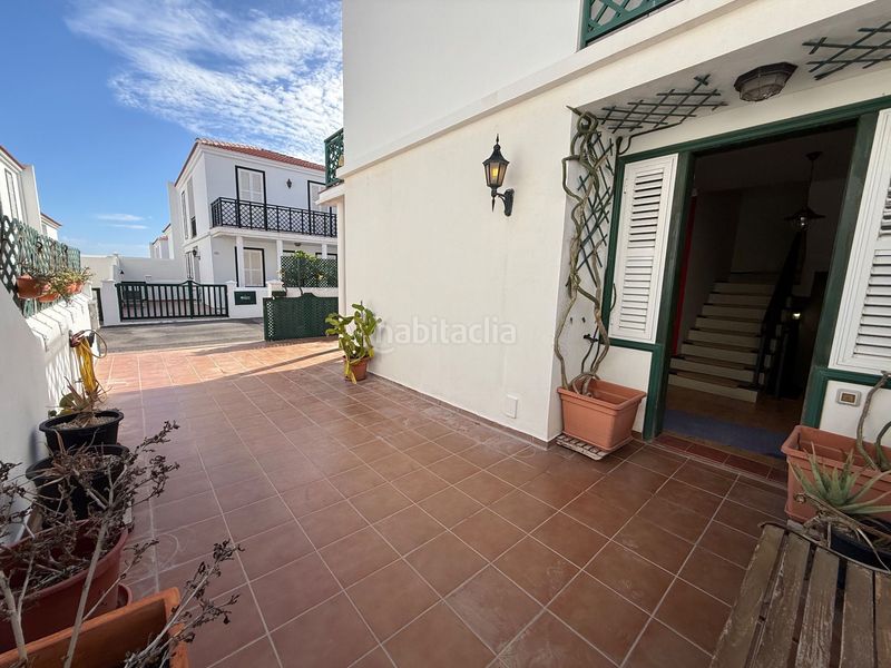 Foto e354494e-6f98-48d2-827c-f1b3f1947c4f. Casa amb calefacció aparcament a Arico