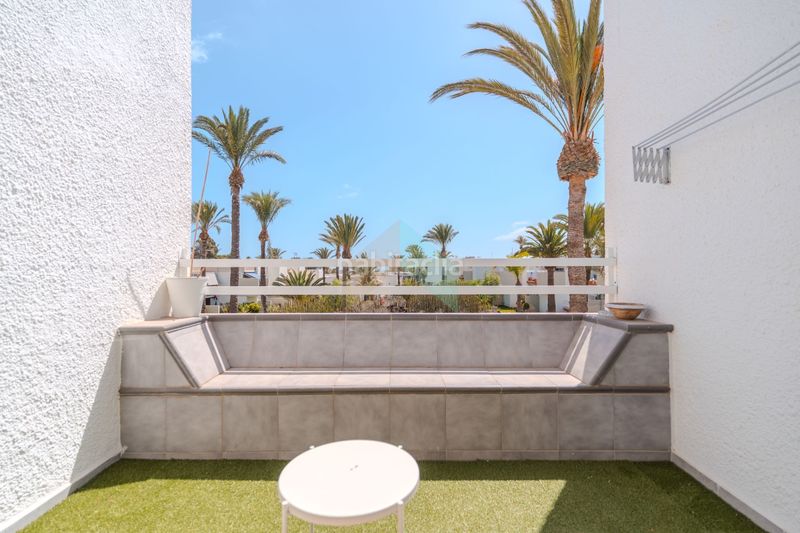 Foto 819c958f-4947-4d19-9669-acfe8316daa5. Apartament amb piscina a Costa del Silencio Arona