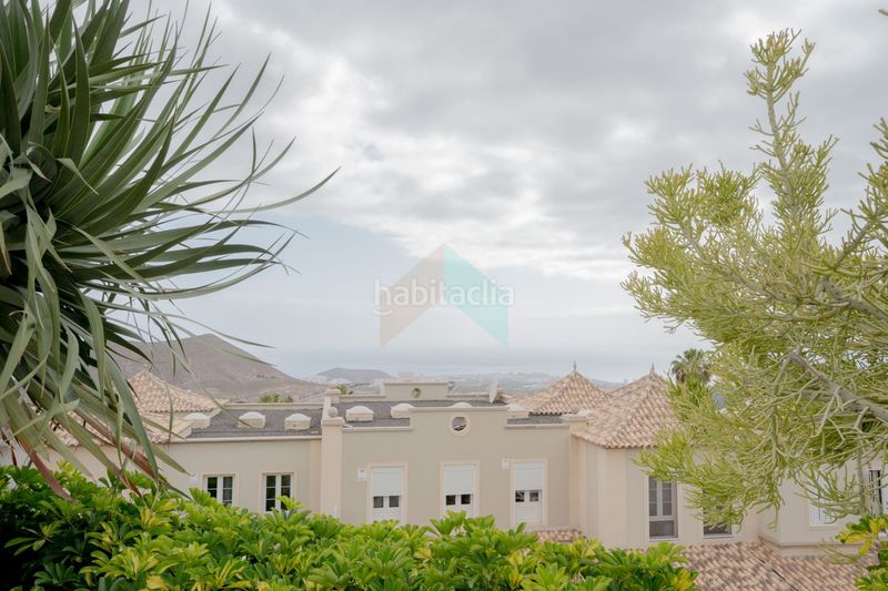 Foto bcbc45cb-d155-4cb3-b368-c0929b527108. Casa adossada amb calefacció aparcament a Chayofa Arona