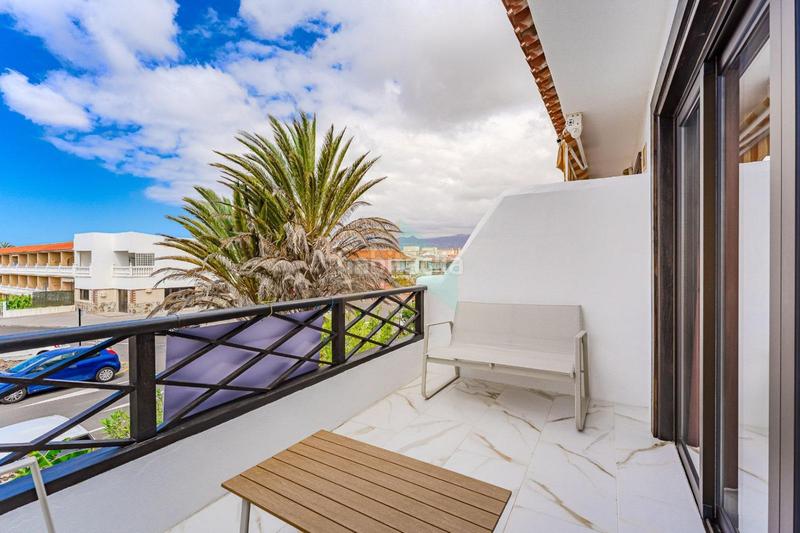 Foto b24a5402-1914-466f-9da6-ded1d39b1735. Zweistöckige wohnung mit pool in Costa del Silencio Arona