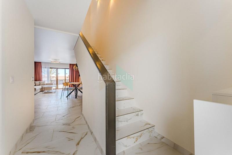 Foto edbf4732-8f5f-4ab9-a9dc-456af9821ba9. Zweistöckige wohnung mit pool in Costa del Silencio Arona