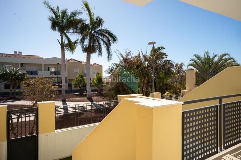 Foto 2cb7d0a8-74ba-4697-8aa6-db5fa3f02042. Casa adossada amb piscina a Playa Fañabé Alto Adeje
